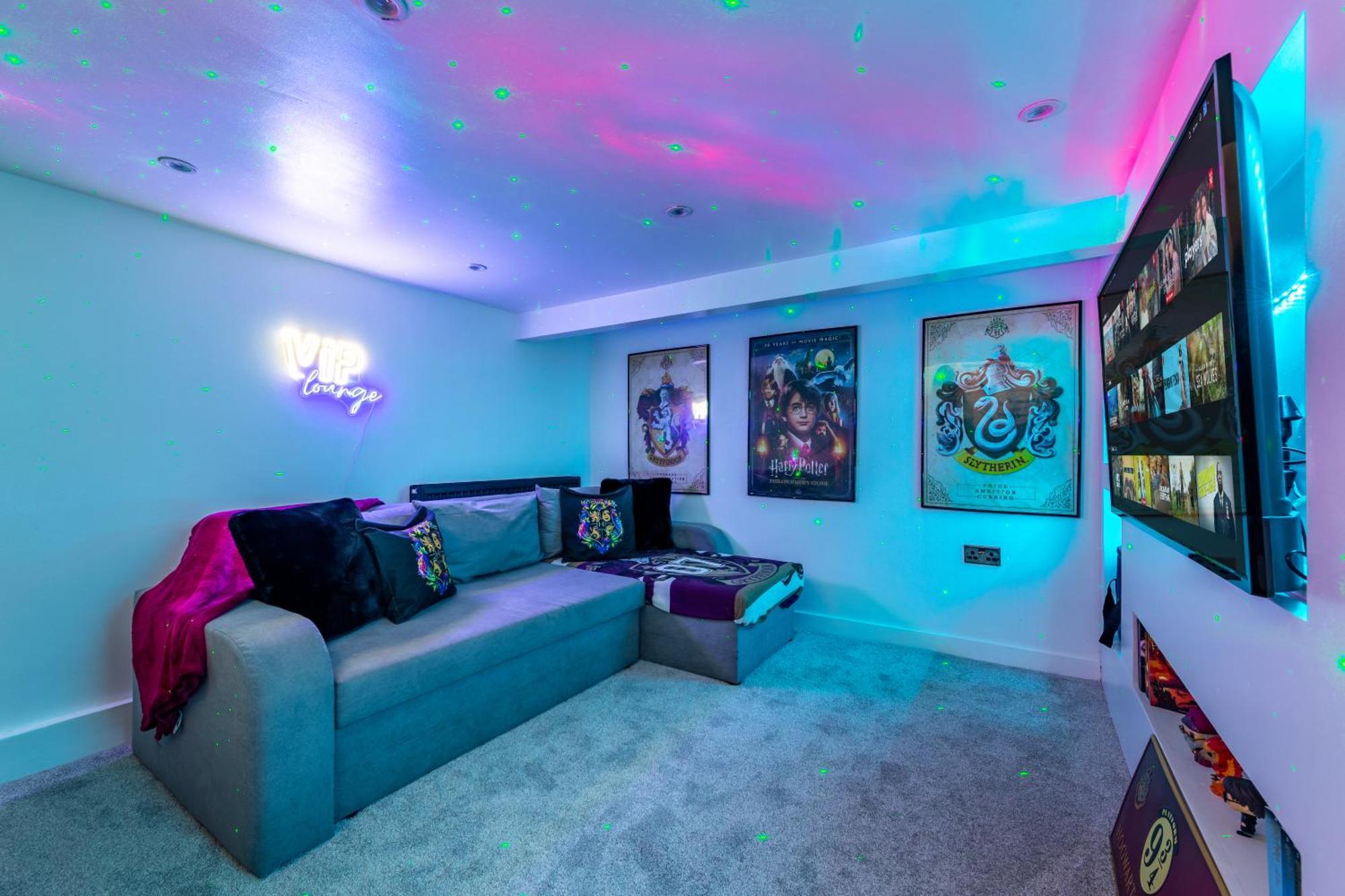 The Hogwarts Retreat - Cinema Room - Special May Offer - 25Th - 31St Watford  Exterior foto