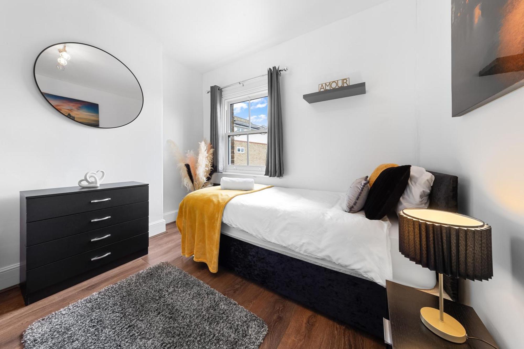 The Hogwarts Retreat - Cinema Room - Special May Offer - 25Th - 31St Watford  Exterior foto