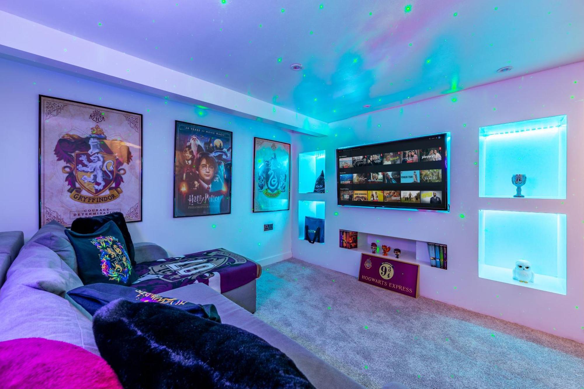 The Hogwarts Retreat - Cinema Room - Special May Offer - 25Th - 31St Watford  Exterior foto