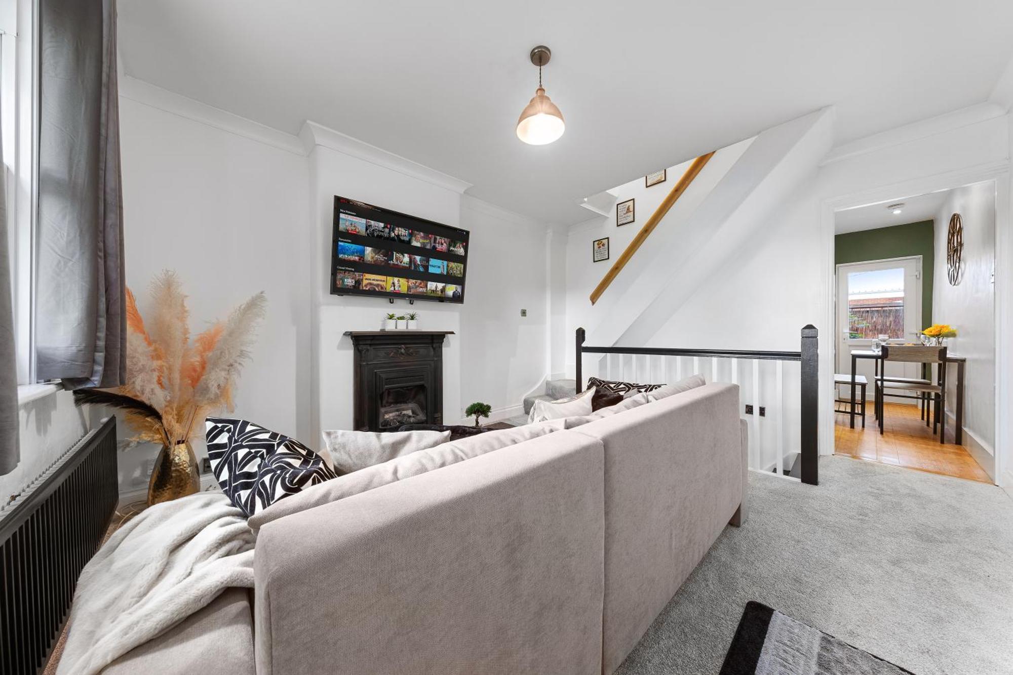 The Hogwarts Retreat - Cinema Room - Special May Offer - 25Th - 31St Watford  Exterior foto