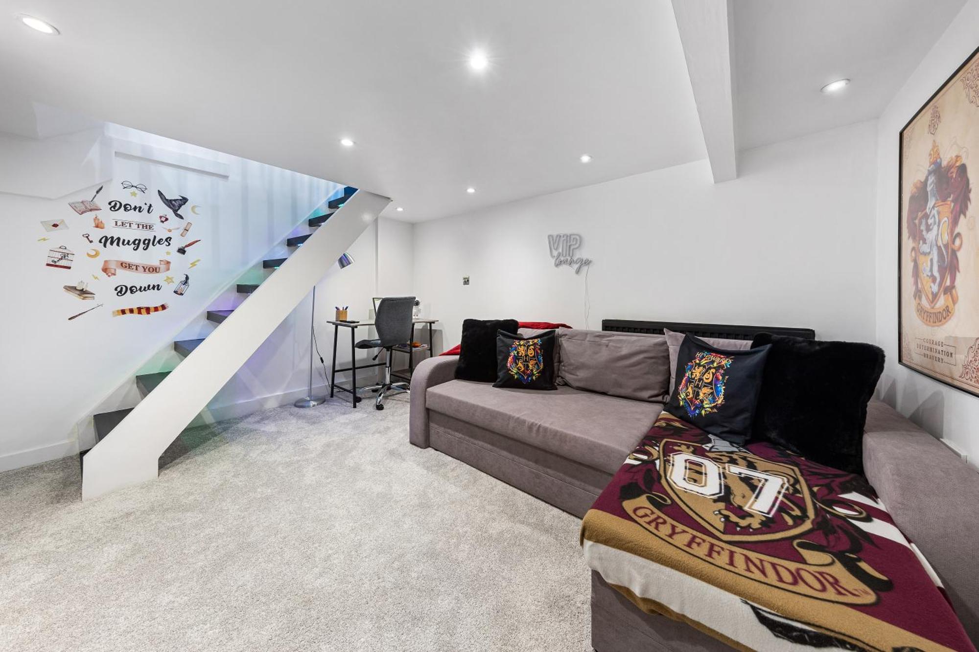 The Hogwarts Retreat - Cinema Room - Special May Offer - 25Th - 31St Watford  Exterior foto